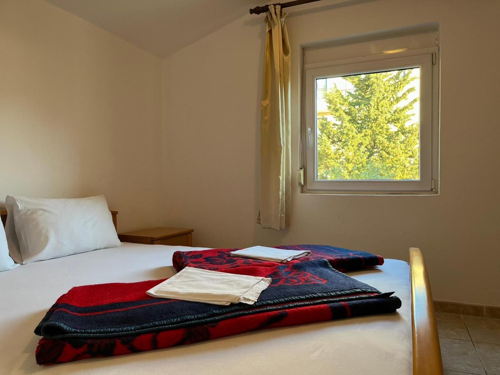 Petrovac Apartments And Room Mv מראה חיצוני תמונה